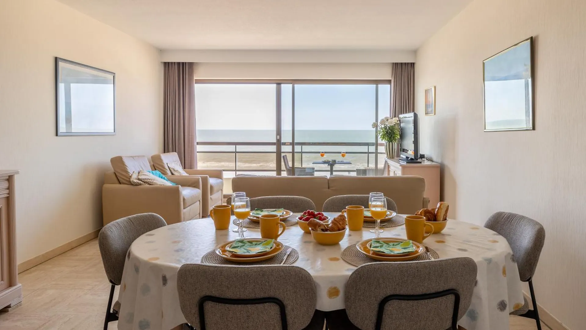 Apartment Ferienwohnung Royal Middelkerke Met Garage Belgien